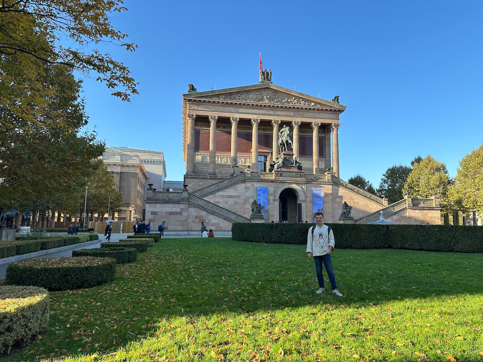 Travel gallery
